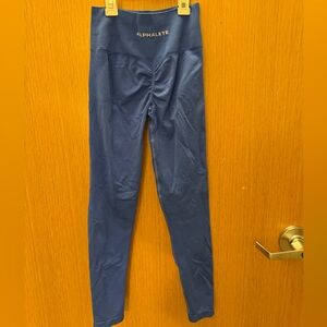 Alphalete women’s amplify sapphire High-Waist Ruched Leggings